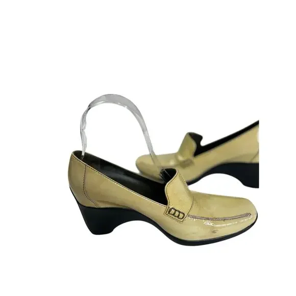 Vintage, Rare Kenneth Cole Butter Yellow Patent Leather Wedge Slip-Ons - Picture 7 of 10